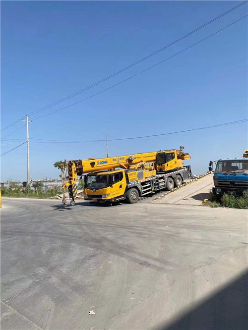 徐水区吊车作业时，可能会产生哪些额外收费项目？