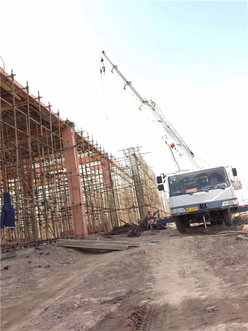 徐水区25 吨、50 吨吊车怎么选？多大重量 / 半径适合对应车型？